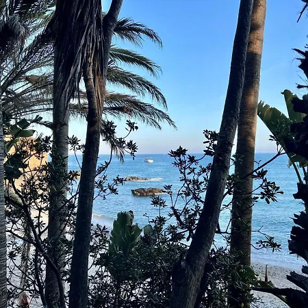 Sea Breeze – Brisas Del Mar *